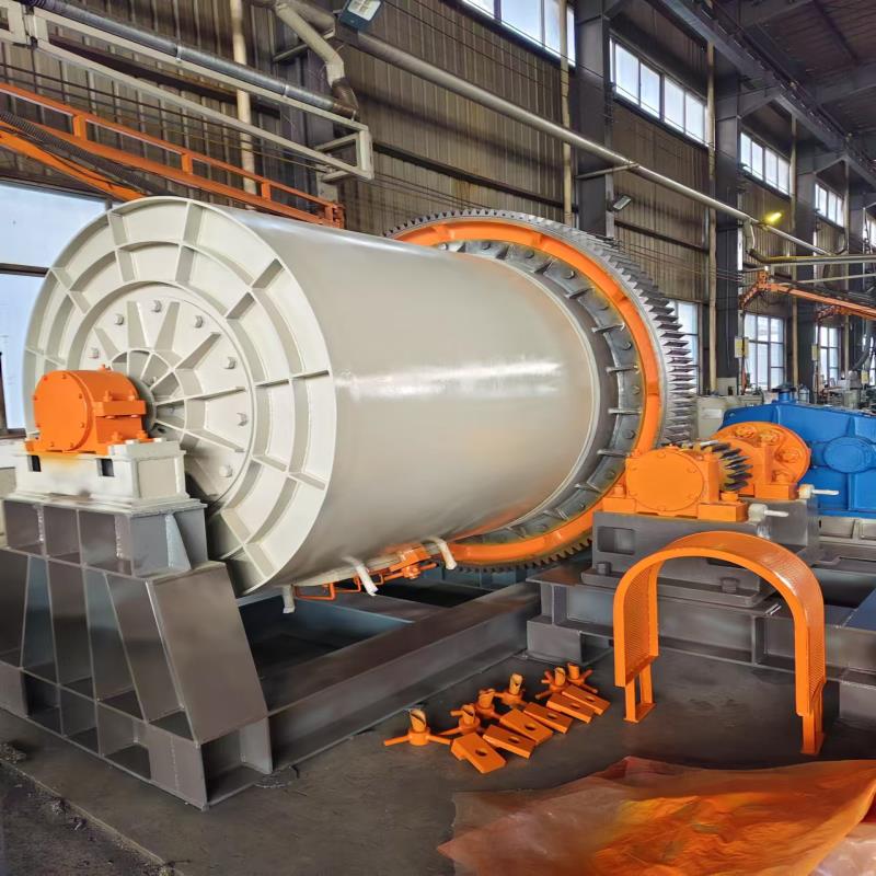 The difference between ceramic ball mills and steel-lined ball mills
