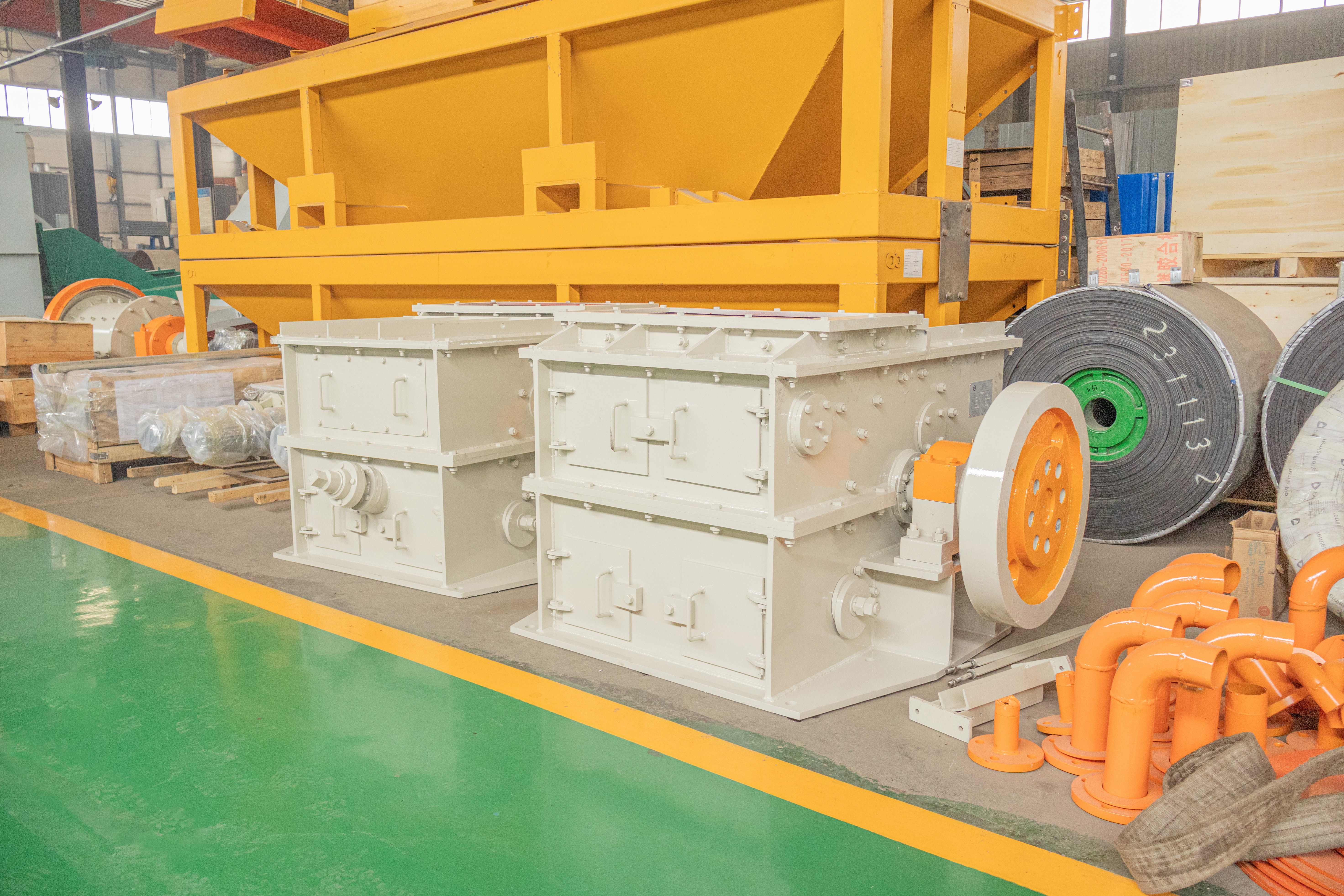 Hammer Crusher: An All-Round Player for Efficient Crushing